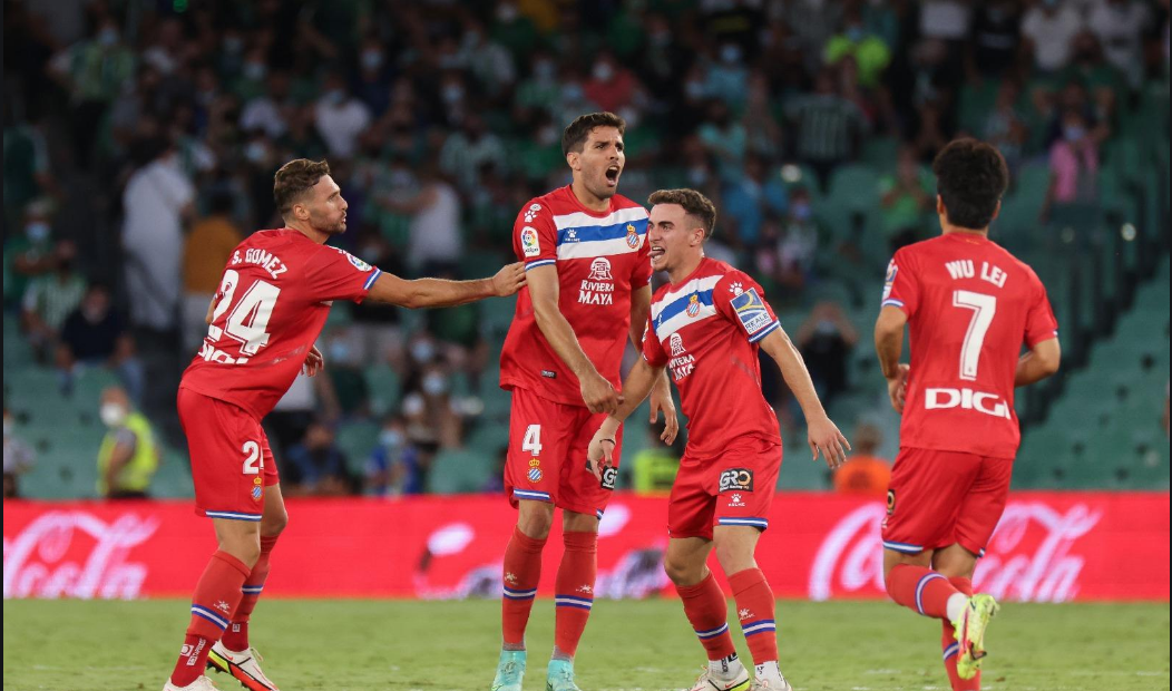 华体会官网-张玉宁过度庆祝吃黄牌下轮停赛