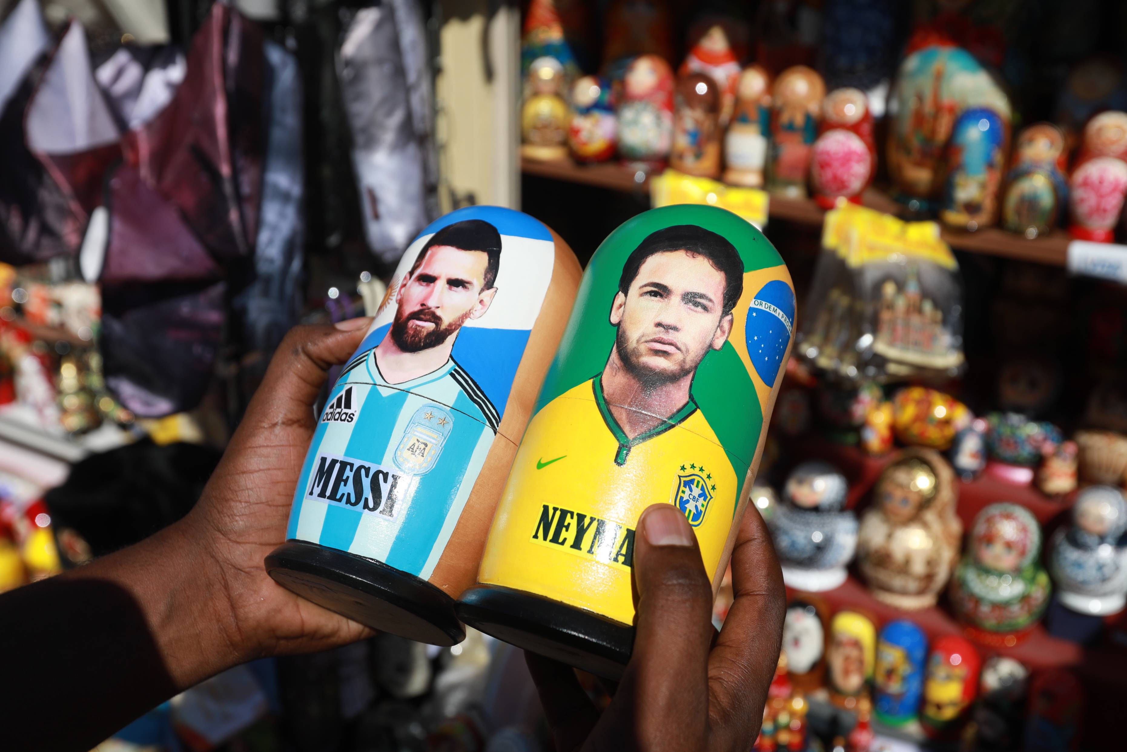 华体会入口-从科维托娃连续五场比赛得分超过高光表现到金州勇士窗口期状态回暖,梅西与80激战C9分钟